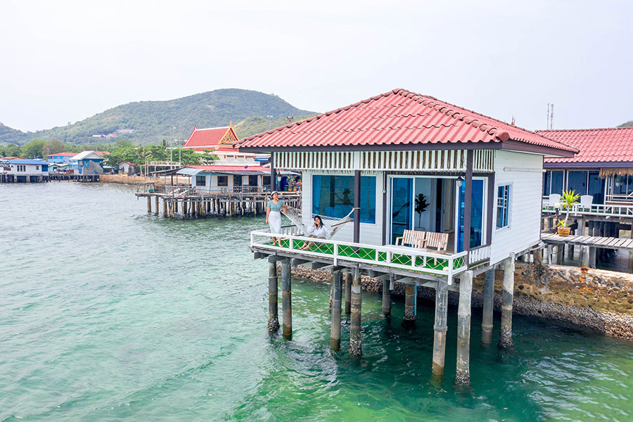 ที่พักเกาะล้านติดทะเล