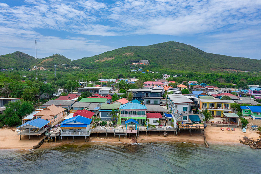 ที่พักเกาะล้านติดทะเล